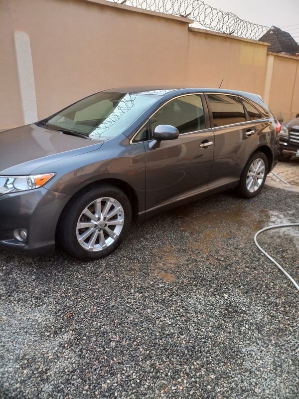 Thumbnail 11 of 2011 Toyota Venza AWD